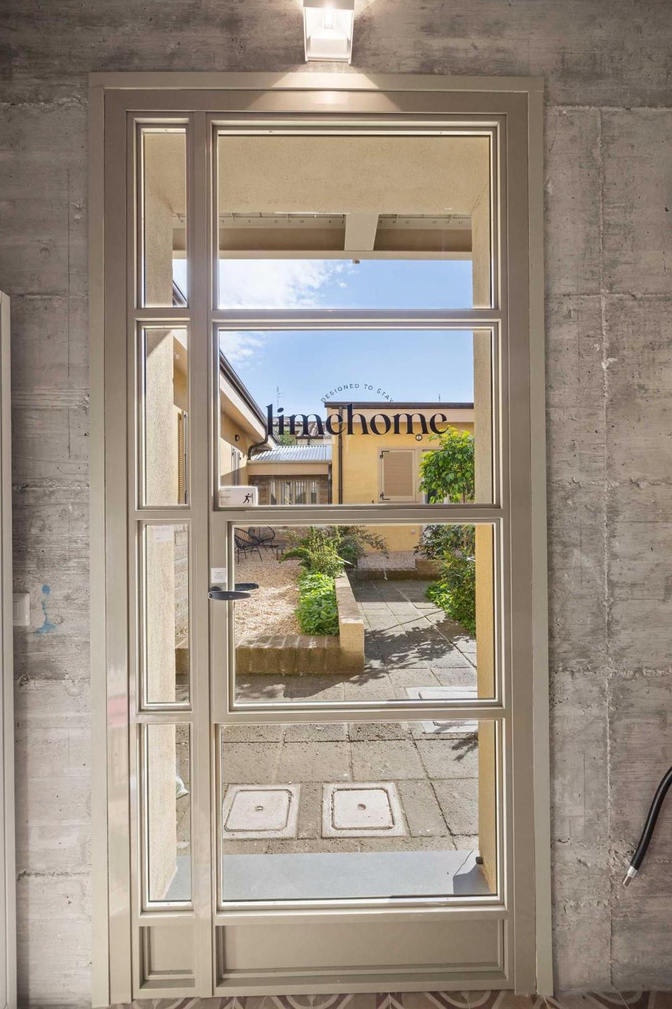 Limehome Rome Via Fortebraccio Bagian luar foto