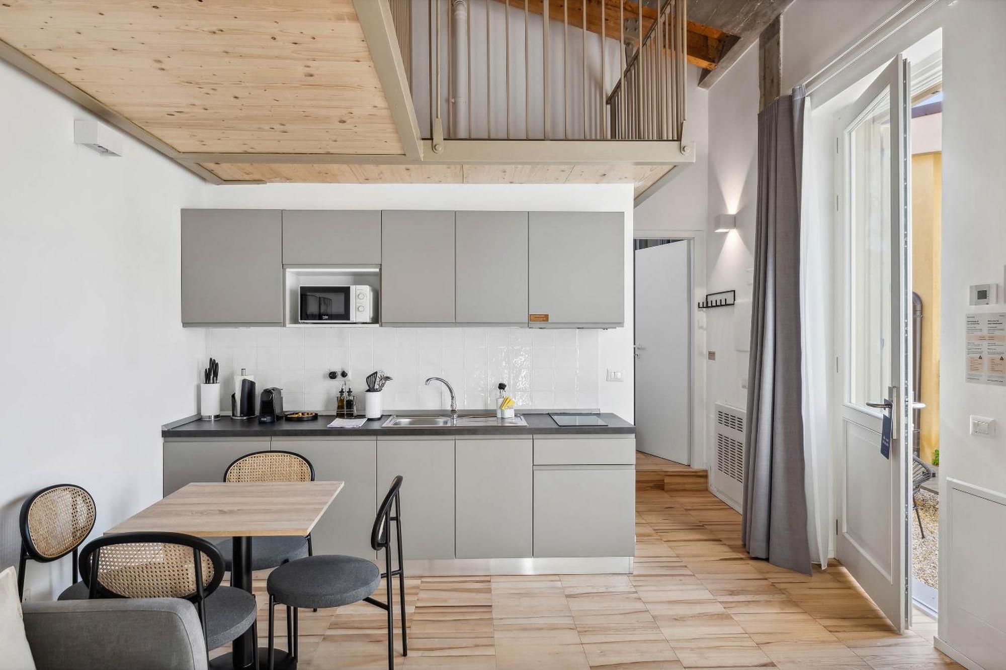 Limehome Rome Via Fortebraccio Bagian luar foto
